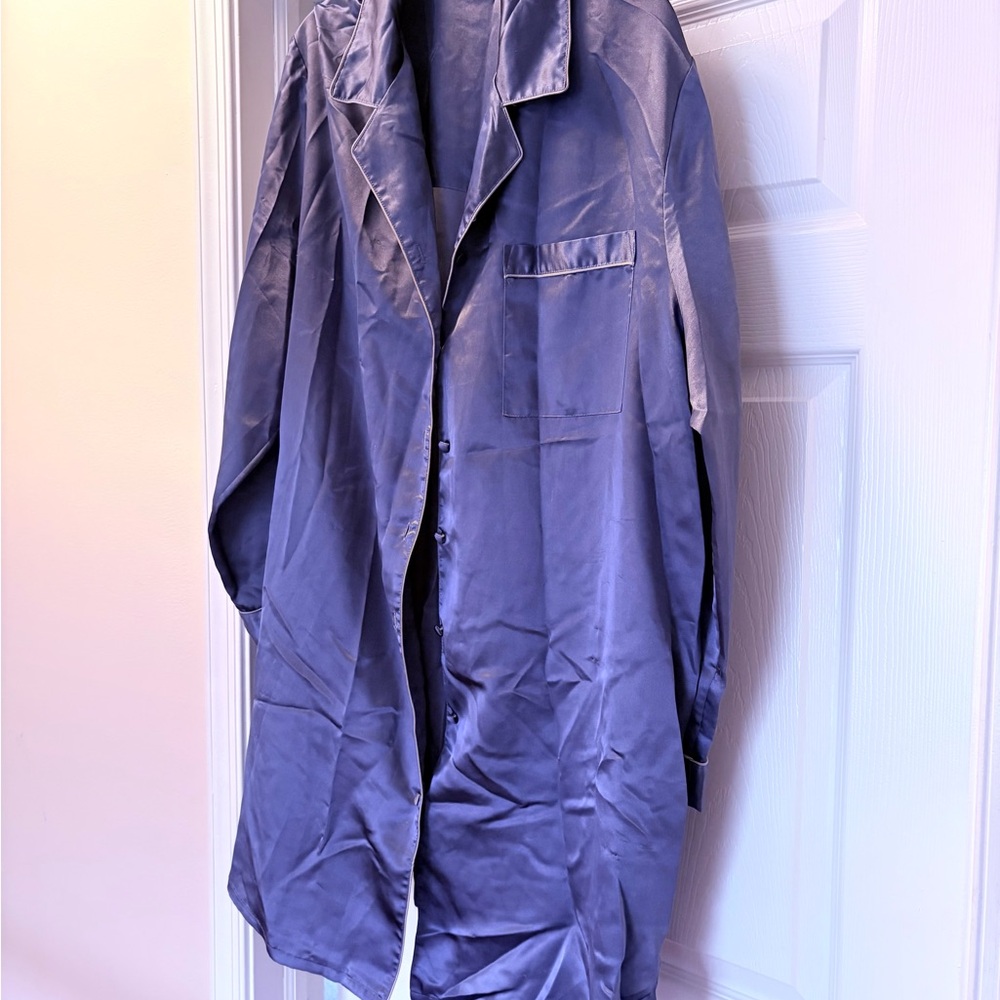 Valerie Stevens Blue Silky Nightshirt, size 2X
